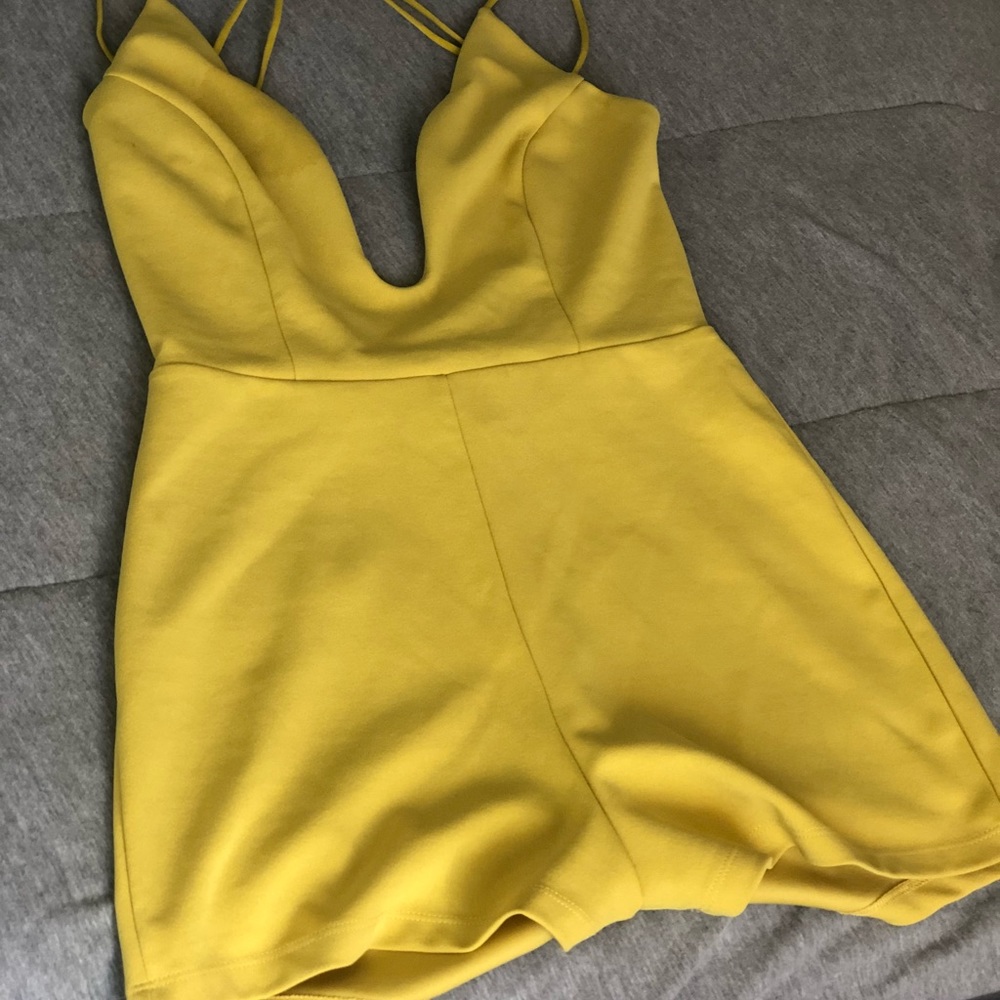 Yellow Romper(Fashion Nova)